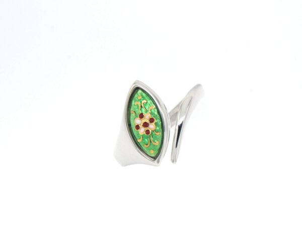 Bague navette petit modele vert chartreuse