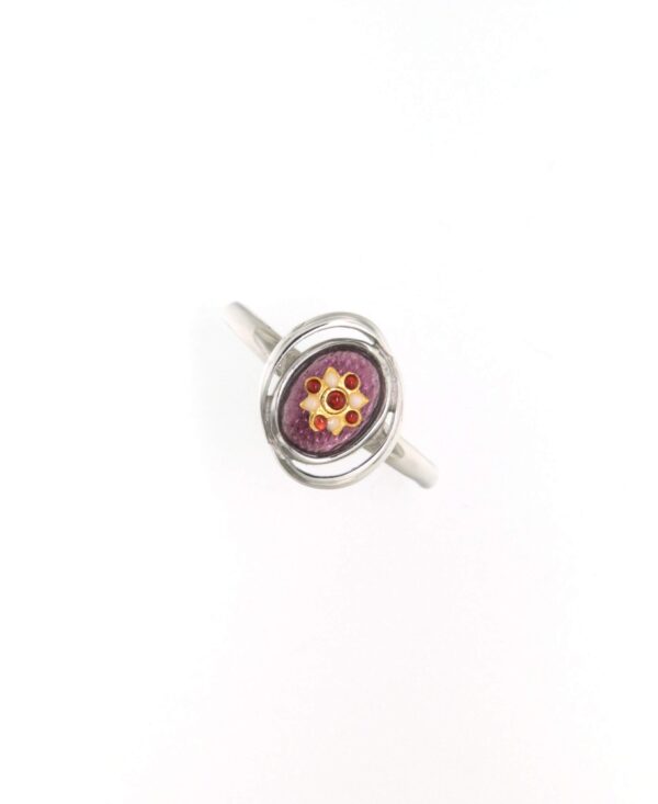 Bague ovale petit modele violet lilas