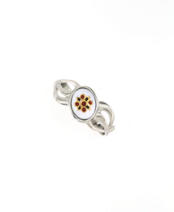 Bague petit email ovale monture 3 fils entrelaces blanc