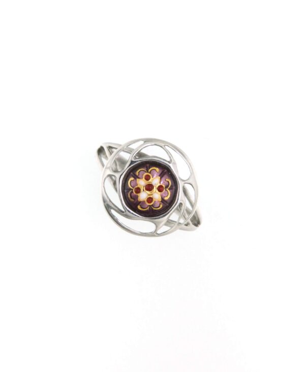 Bague rond monture ajoure petit modele violet lilas