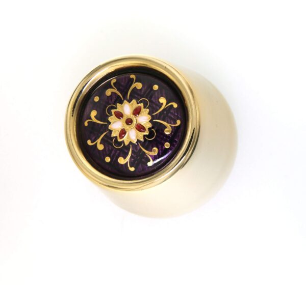 Bouchon a champagne metal dore avec emaux bressans violet prune