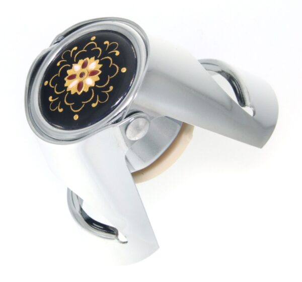 Bouchon a chapagne chrome avec emaux bressans noir