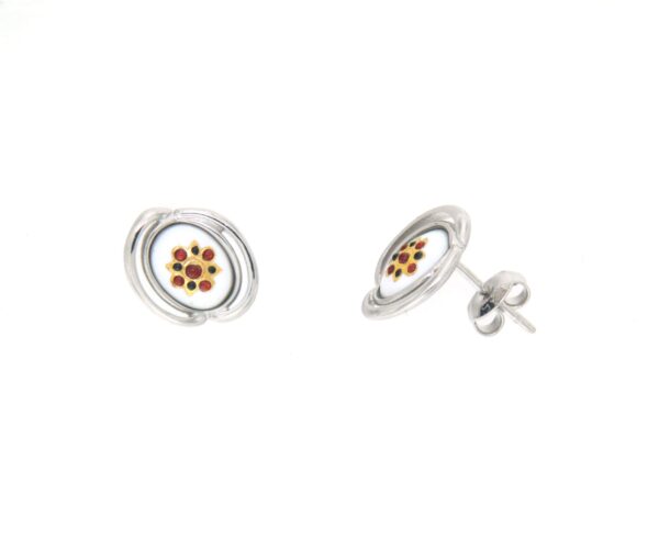 Boucles d'oreilles clous ovale systeme papillon blanc