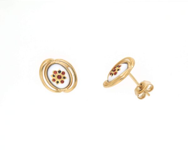 Boucles d'oreilles clous ovales systeme papillon blanc