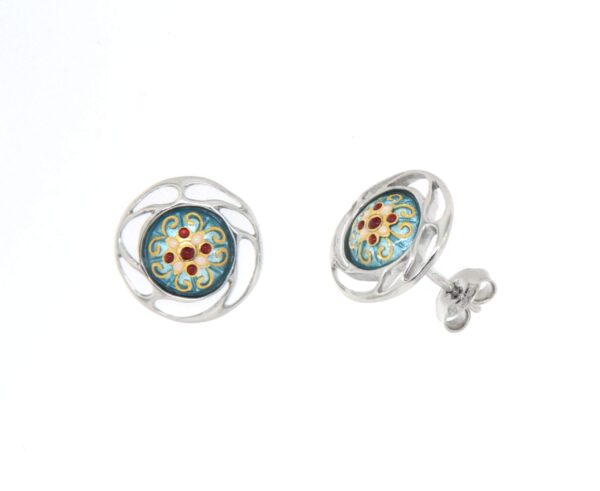 Boucles d'oreilles clous rond monture ajoure systeme papillon bleu ciel