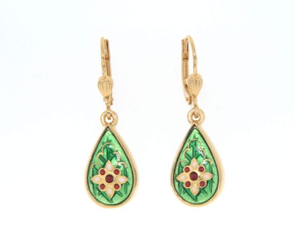 Boucles d'oreilles gouttes systeme dormeuse vert chartreuse