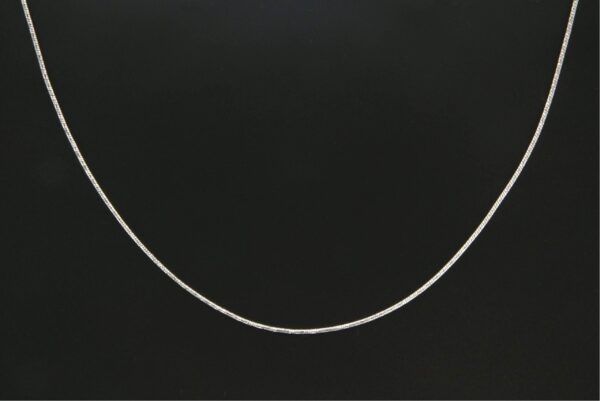 Chaine maille serpentine fine 1.20  argent rhodie  en 45cms