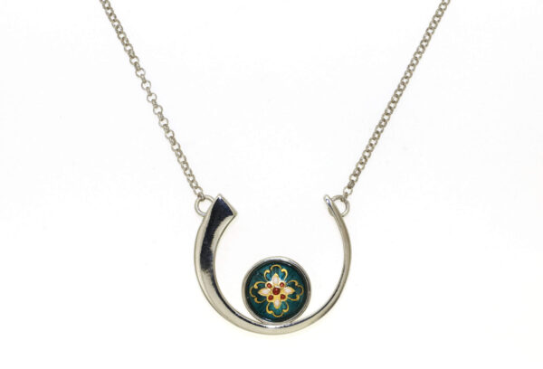 Collier motif croissant de lune vert bleuté