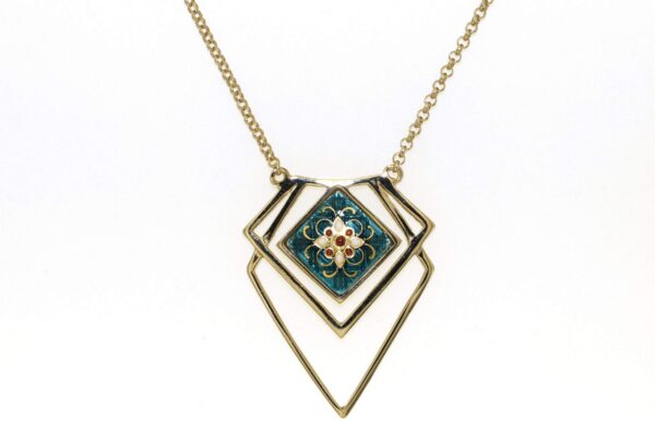 Collier navette motif ajoure email carre vert bleuté