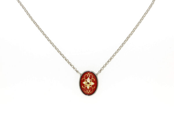 Collier ovale vertical rouge cerise
