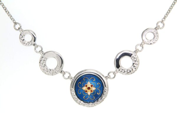 Collier rond ajoure bleu electrique