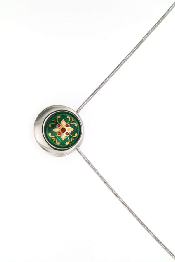 Collier rond serpentine moyen modele vert