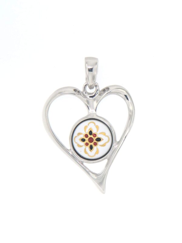 Pendentif coeur ajoure grand modele blanc