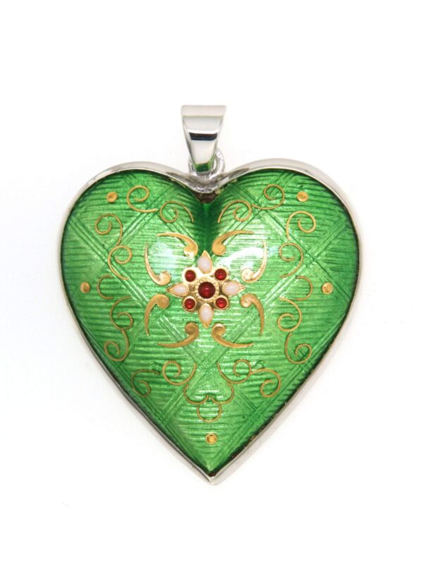 Pendentif gros coeur bombe vert chartreuse