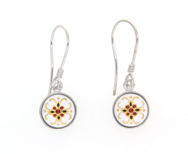 Boucles d'oreilles 1/2 boules pendantes systeme col de cygne blanc